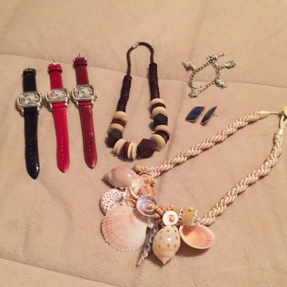 Costume jewelry lot